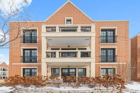 1155 Kelmscott Way #108, Lake Forest, IL 60045