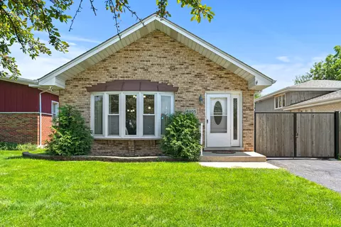 9805 Marion Ave, Oak Lawn, IL 60453