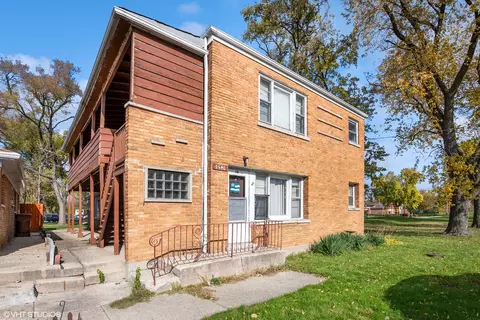 7540 W Hanover St, Summit, IL 60501