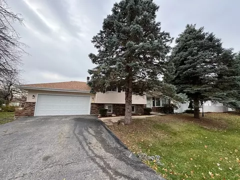 26 W151 Prairie Ave, Wheaton, IL 60187