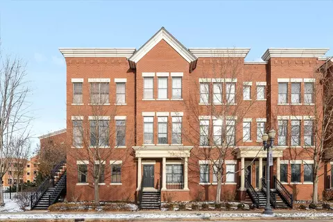 135 S Grove Ave #135, Elgin, IL 60120