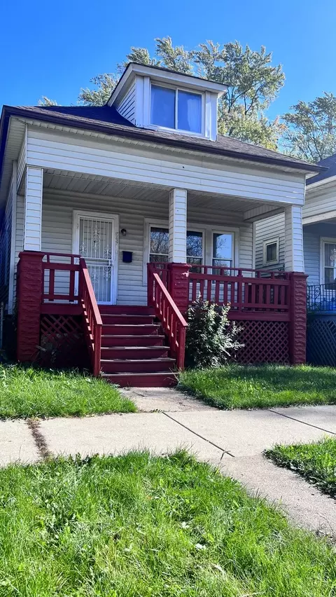 7137 S Winchester Ave, Chicago, IL 60636