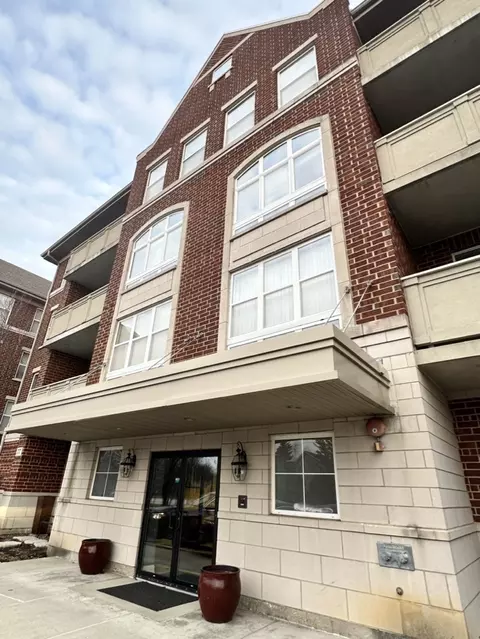 77 N Quentin Rd #304, Palatine, IL 60067