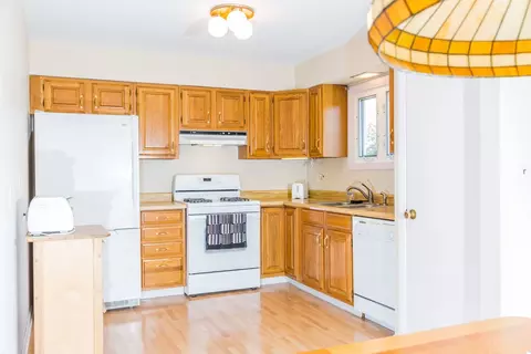 473 Tennyson Rd, Bartlett, IL 60103 photo 5