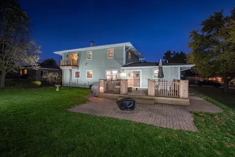 1010 Hayden Dr, Mchenry, IL 60051 photo 4
