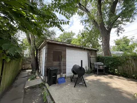 7338 S Champlain Ave, Chicago, IL 60619 photo 17