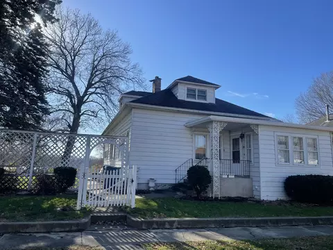 211 E 3rd St, Depue, IL 61322 photo 32