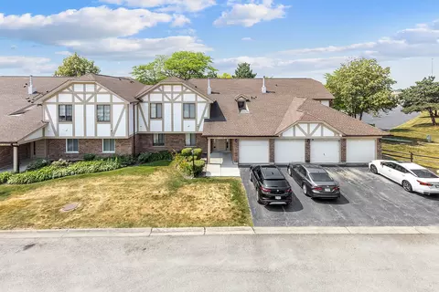 9167 Sutton Ct #100, Orland Park, IL 60462