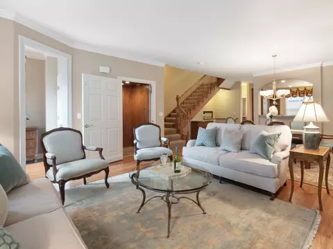337 E Liberty Dr, Wheaton, IL 60187 photo 9