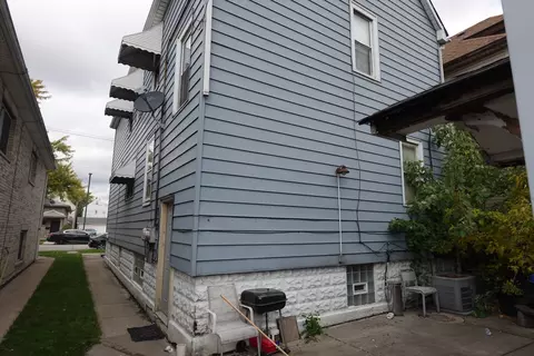 7609 W 60th Pl, Summit, IL 60501 photo 2