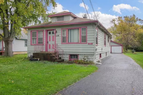 1959 Hitchcock Ave, Downers Grove, IL 60515