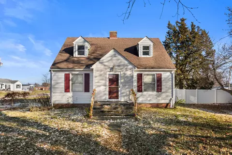 201 East St, Penfield, IL 61862