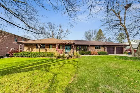 541 Bonnie Brae Rd, Hinsdale, IL 60521