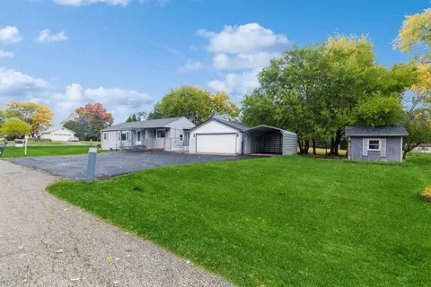 1906 Knoll Ave, Mchenry, IL 60050
