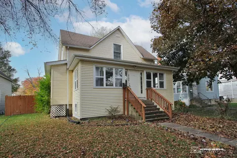 3106 Emmaus Ave, Zion, IL 60099
