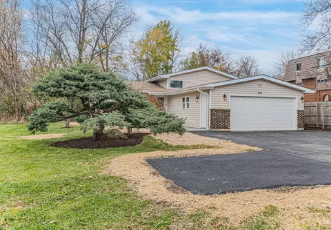 532 E Washington St, Round Lake Park, IL 60073