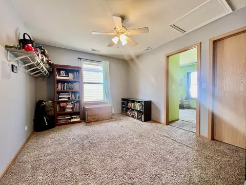 3098 Talon Cir, Aurora, IL 60503 photo 6