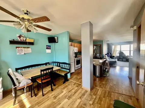 3098 Talon Cir, Aurora, IL 60503 photo 4