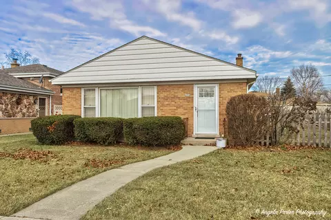 6950 W Main St, Niles, IL 60714