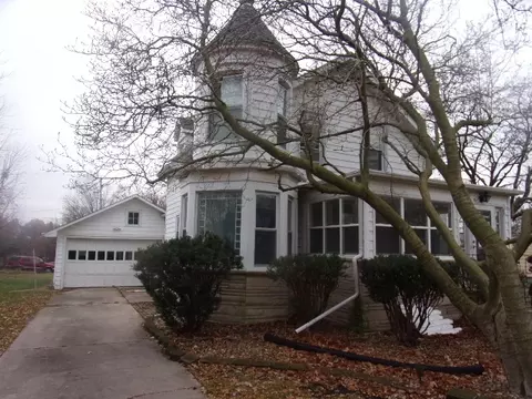 506 E Hickory St, Chatsworth, IL 60921 photo 2