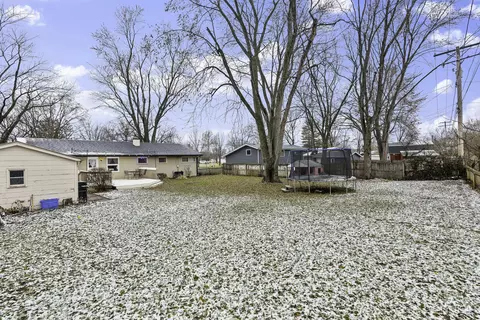 96 E Benton St, Oswego, IL 60543 photo 16