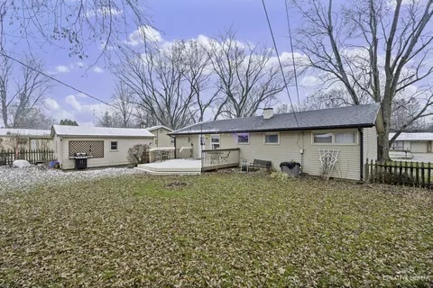 96 E Benton St, Oswego, IL 60543 photo 17