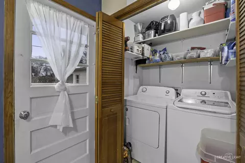 96 E Benton St, Oswego, IL 60543 photo 6