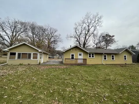 Exterior - 7701 Carleton Dr, Spring Grove, IL 60081 photo 2 of 2