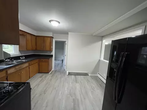 Kitchen - 7701 Carleton Dr, Spring Grove, IL 60081 photo 3 of 3