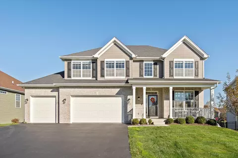 923 S Carly Cir, Yorkville, IL 60560