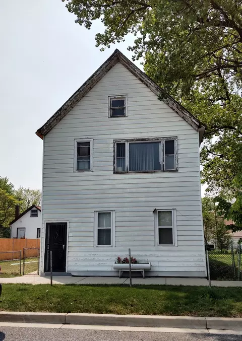 8440 S Green Bay Ave, Chicago, IL 60617