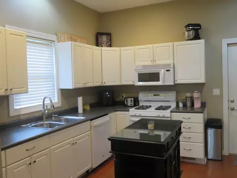 734 E Benton St, Morris, IL 60450 photo 8