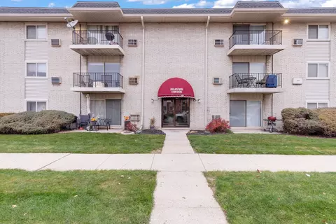 1850 Canal St #1B, Blue Island, IL 60406