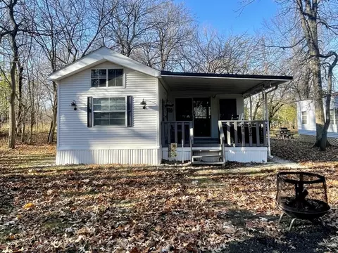 21-272 Woodhaven Lks, Sublette, IL 61367 photo 2