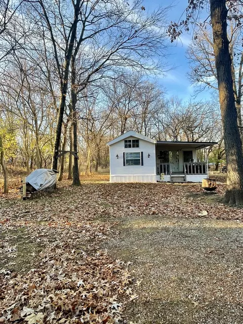 21-272 Woodhaven Lks, Sublette, IL 61367