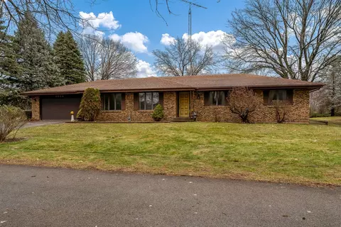6644 Belvidere Rd, Roscoe, IL 61073 photo 2