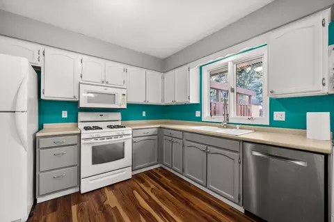 64 E Chestnut Ave, Cortland, IL 60112 photo 6