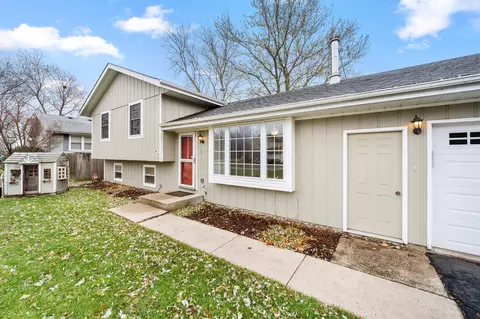 64 E Chestnut Ave, Cortland, IL 60112 photo 3