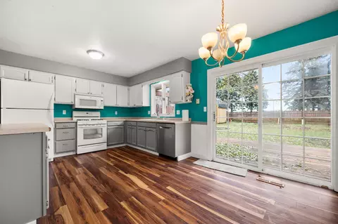 64 E Chestnut Ave, Cortland, IL 60112 photo 7