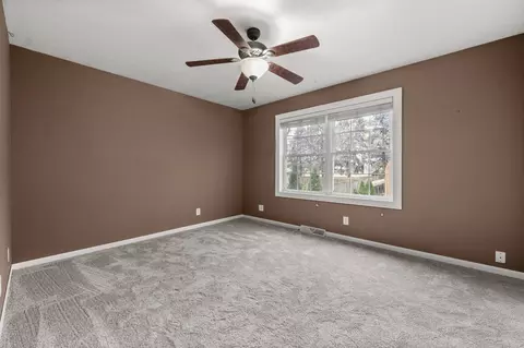 64 E Chestnut Ave, Cortland, IL 60112 photo 9