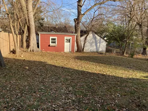 2802 Beachview Dr, Mccullom Lake, IL 60050 photo 5