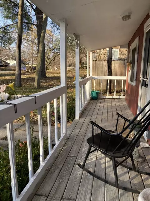2802 Beachview Dr, Mccullom Lake, IL 60050 photo 3