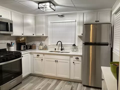 2802 Beachview Dr, Mccullom Lake, IL 60050 photo 11