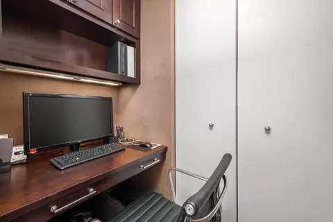60 E Monroe St #2502, Chicago, IL 60603 photo 16