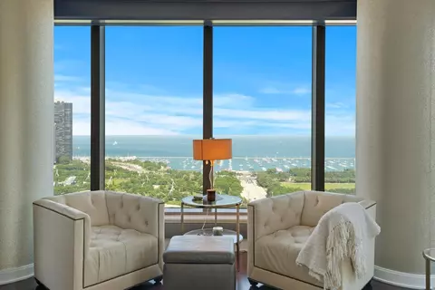 60 E Monroe St #2502, Chicago, IL 60603 photo 6