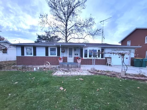 1810 N Shabbona St, Streator, IL 61364