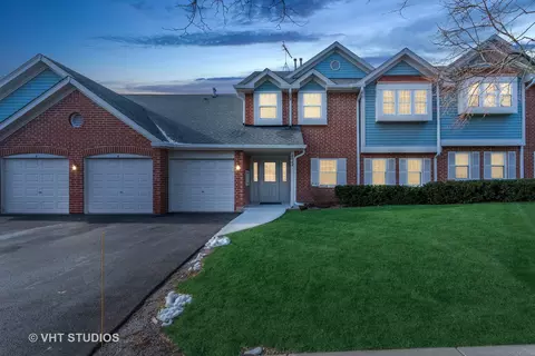 2522 Charleston Dr #2, Schaumburg, IL 60193