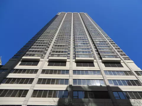 30 E Huron St #910, Chicago, IL 60611