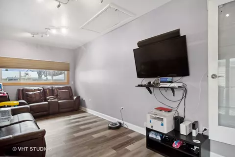 410 Morton St, Hoffman Estates, IL 60169 photo 8
