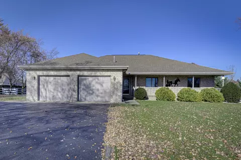 860 Eagle Lake Rd, Beecher, IL 60401